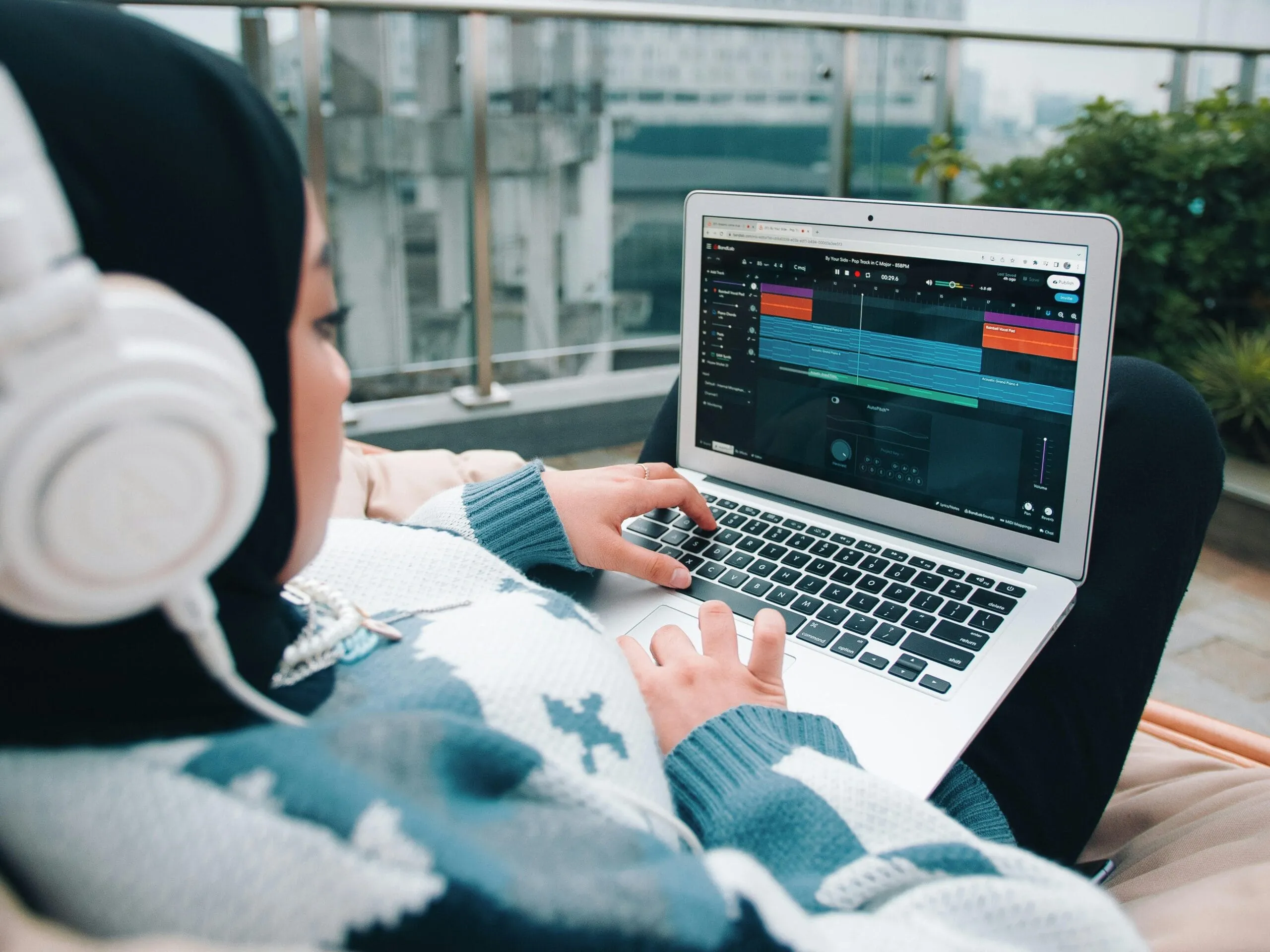 Desafios da produção musical: soluções práticas e custos